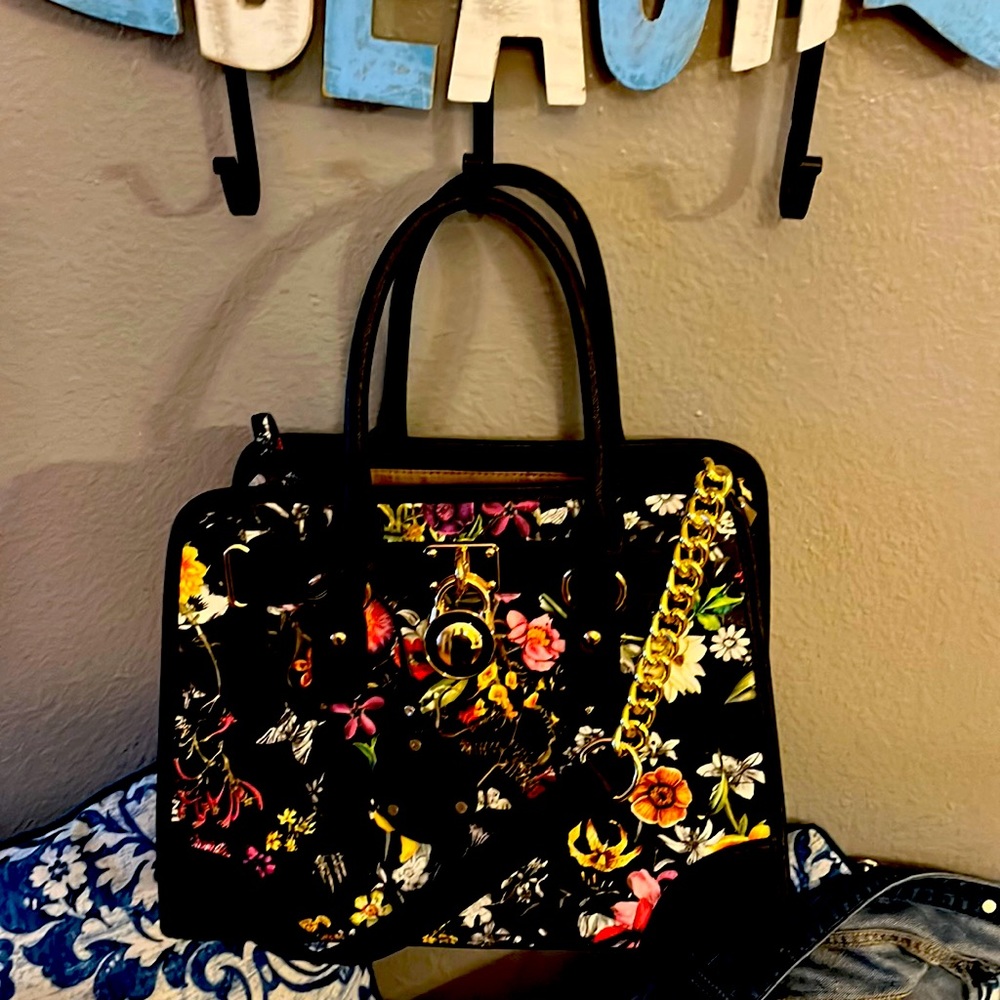 Dasein floral purse with gold arm strap and matching change purse